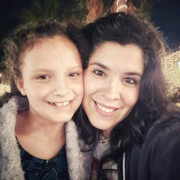 Shellie - Picture 2 of 7